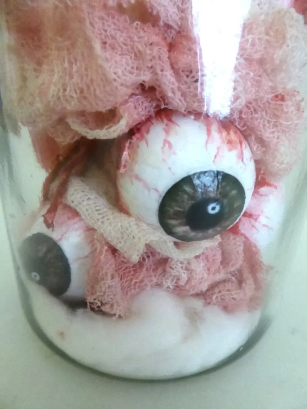 NEW 8” HALLOWEEN REALISTIC BLOODY EYEBALLS GLASS CORK STOPPER JAR ODDITY PROP